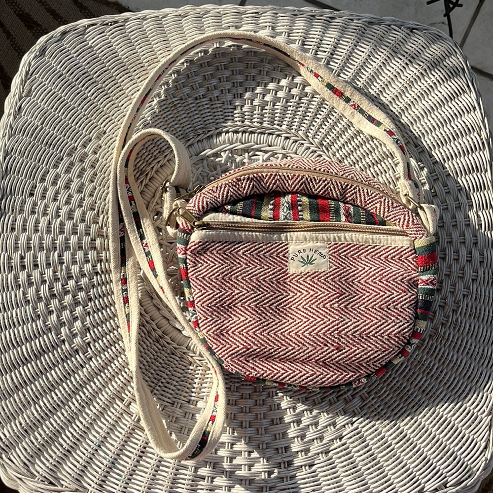 Pure Hemp round crossbody bag